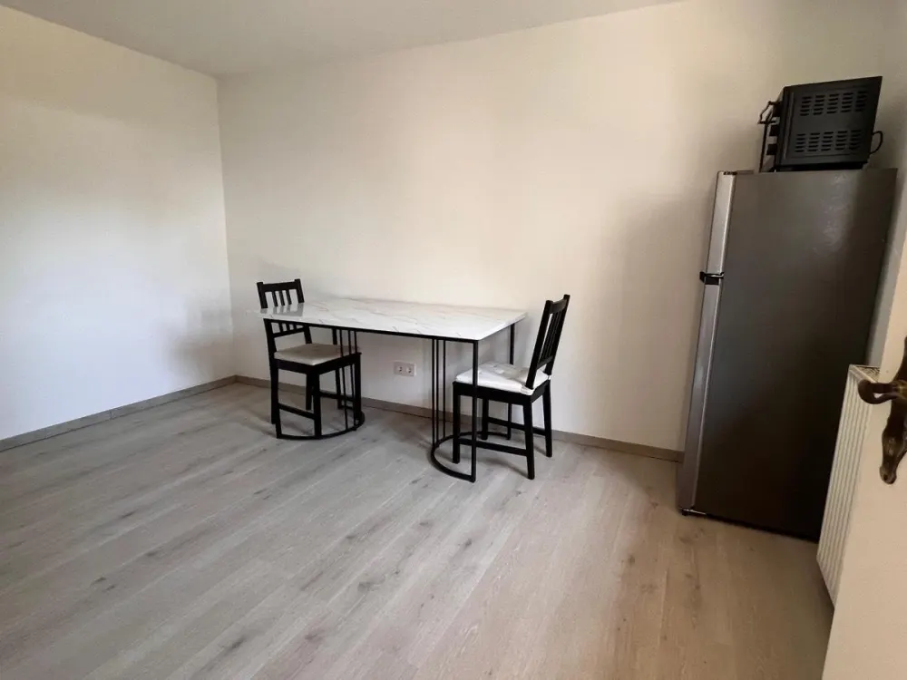 2-Zimmer Wohnung voll möbliert