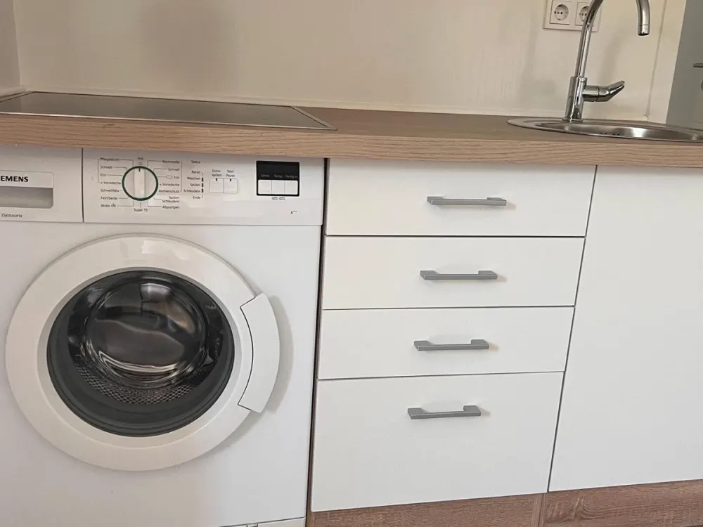 2-Zimmer Wohnung voll möbliert