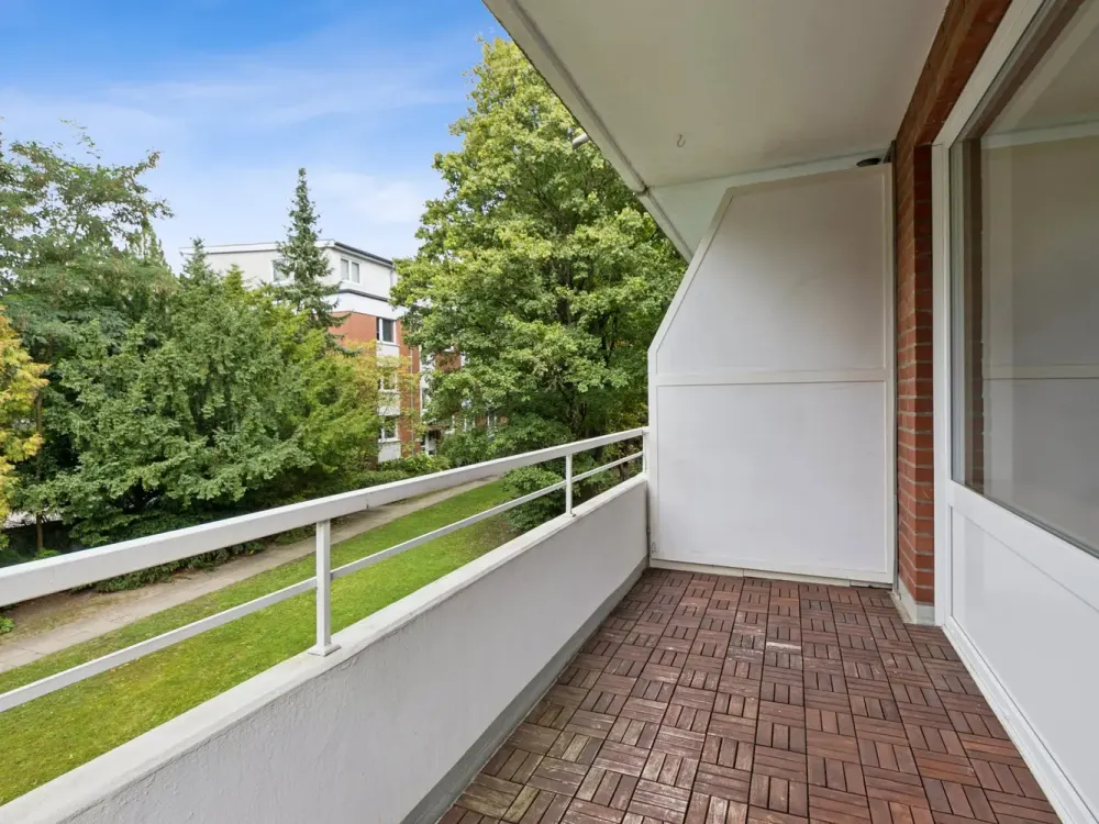 Komfortable 3-Zimmer-Wohnung mit hochwertiger Ausstattung und Balkon in Hamburg-Meiendorf