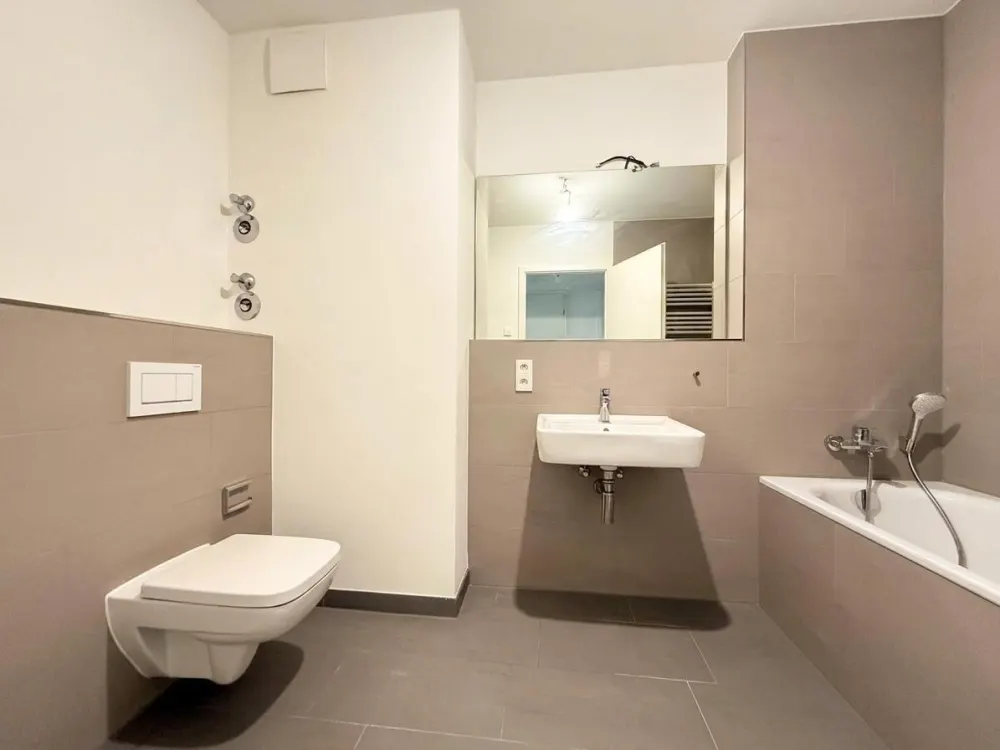 Modern 3-Room Apartment with 2 Balconies in Tonndorf - Wentzel Dr.