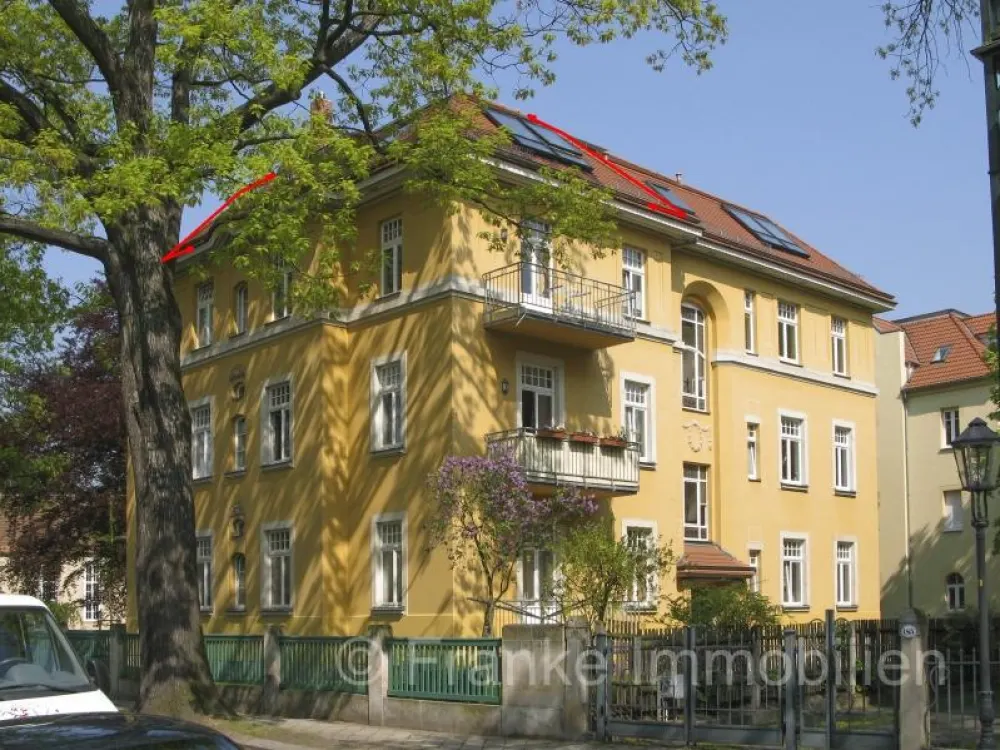 Tolkewitz - helle 3-Zimmer-Dachgeschosswohnung mit Wintergarten/Loggia