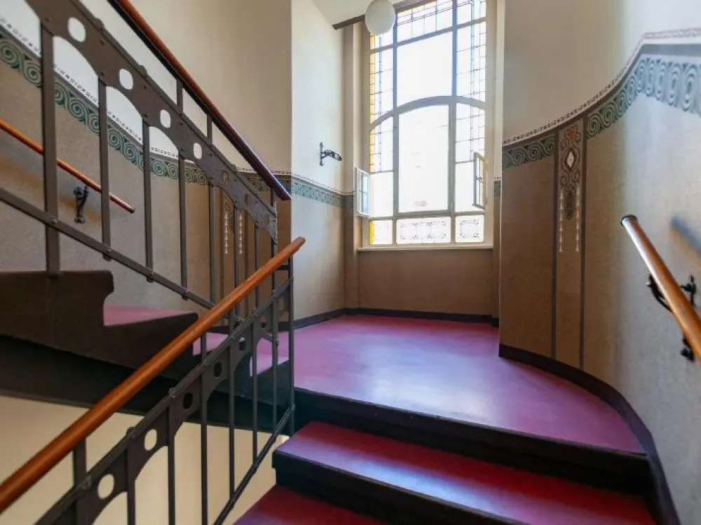 Tolkewitz - helle 3-Zimmer-Dachgeschosswohnung mit Wintergarten/Loggia