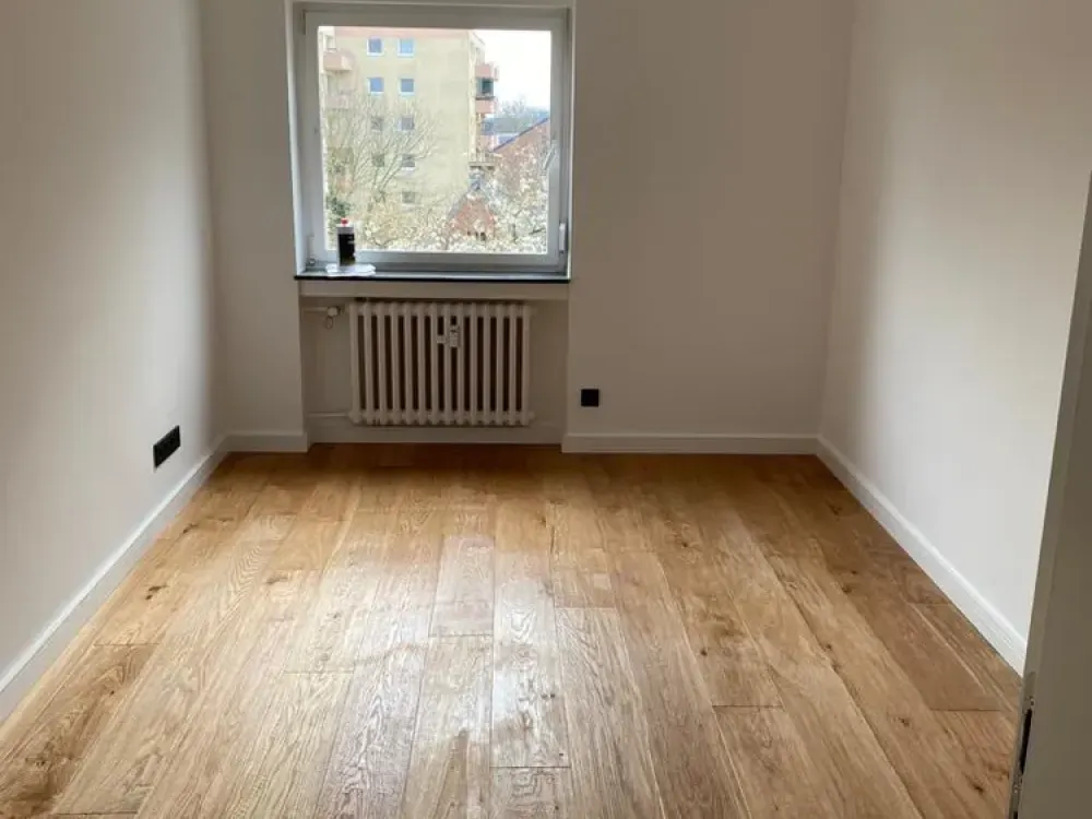 Geschmackvolle, gepflegte 4-Raum-Wohnung mit Balkon und Einbauküche in Kaarst