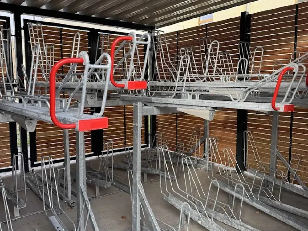 *Neubau in Altglienicke, modernes Wohnen im Grünen*