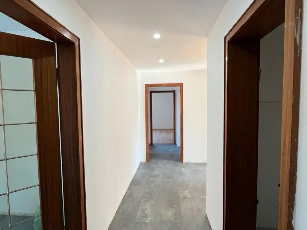 Vier Zimmer Wohnung