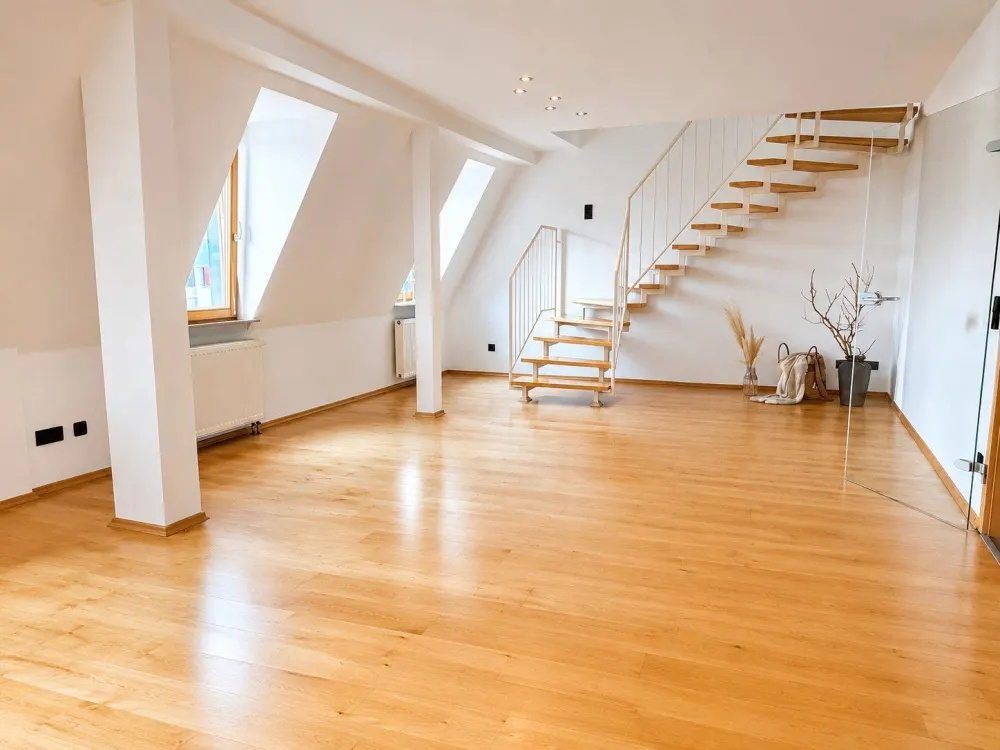 Wohnen am Stadtpark: Helle 85qm Maisonettewohnung in Fürth
