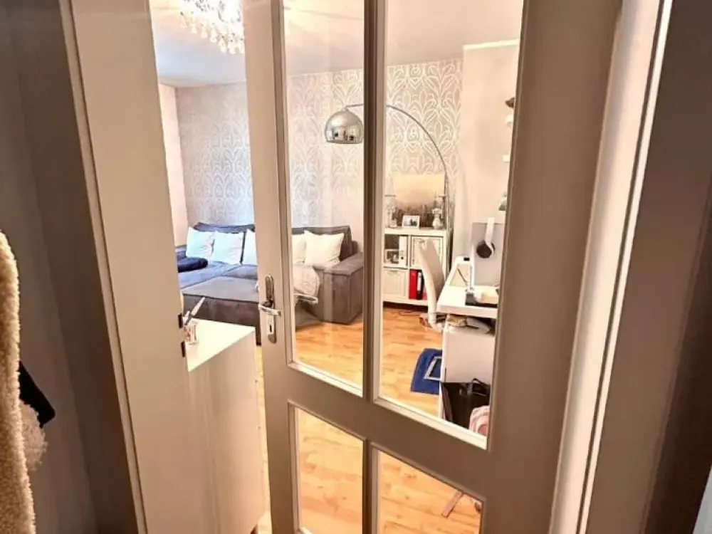 Zuhause mit zwei Zimmern in Köln Nippes
