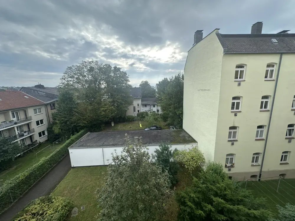 3-Room Apartment with Balcony in a Nice Location
