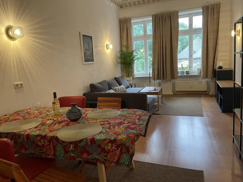 Möblierte 3 Zimmer Wohnung in Zentrum Süd zu vermieten