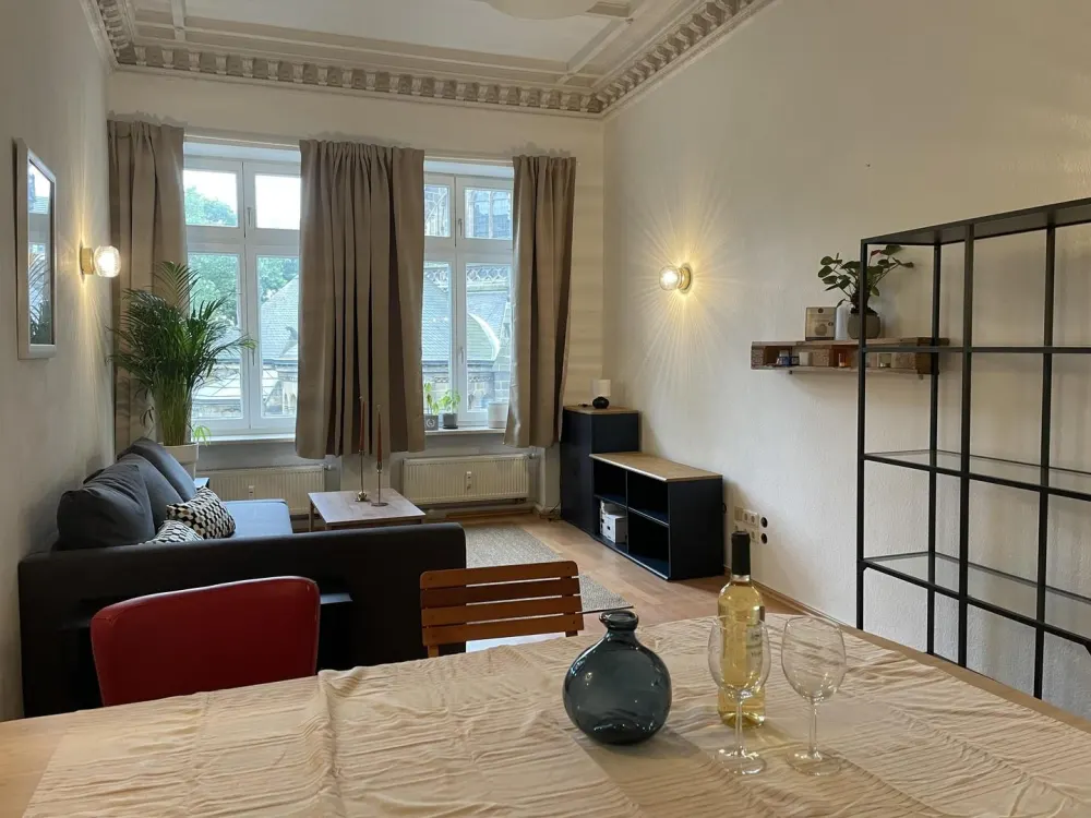Möblierte 3 Zimmer Wohnung in Zentrum Süd zu vermieten
