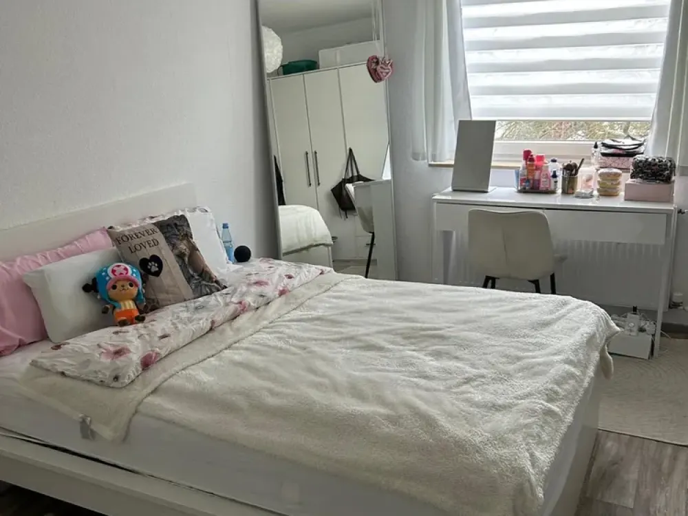 2 Zimmer Wohnung mit Diele und EBK in Bremen Osterholz
