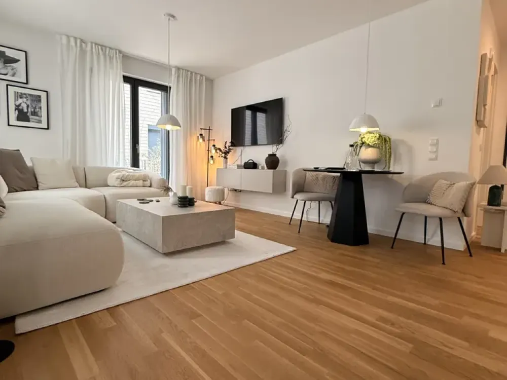 3 Zimmer Erdgeschosswohnung mit Terrasse und Garten zum 15.09. zu vermieten