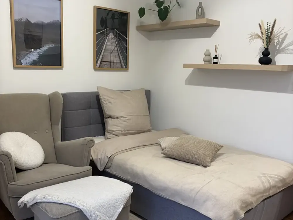 „Rundum-sorglos-Wohnen“ in Hamburg-Lurup: Exklusives Apartment mit All-Inclusive-Miete