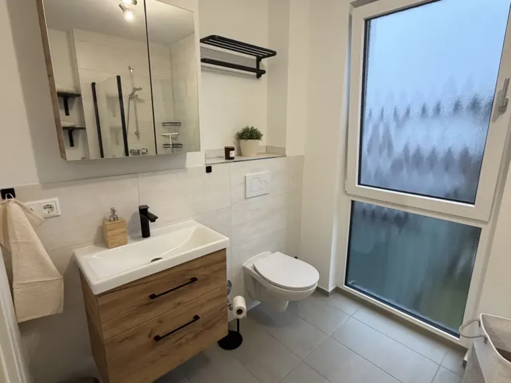 „Rundum-sorglos-Wohnen“ in Hamburg-Lurup: Exklusives Apartment mit All-Inclusive-Miete
