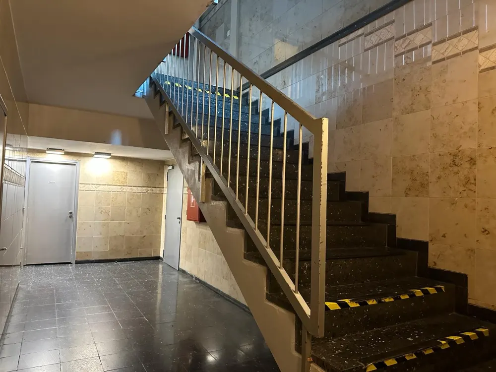 Nettes Appartement 36qm im 15.Stock zu vermieten m.Balkon Pool