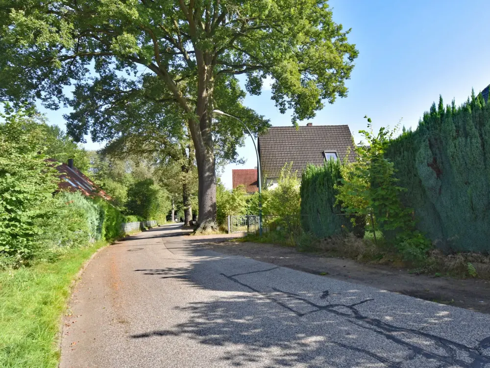 Viel Ruhe mit herrlichem Weitblick ins Aumühler Billetal: Individuelle DG-Wohnung mit Westbalkon