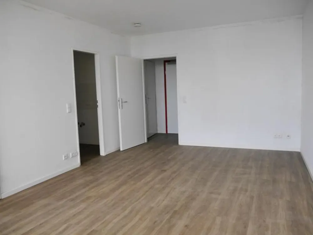 Schöne 1,5-Zimmer-Wohnung mit Balkon in Maintal-Bischofsheim zu vermieten