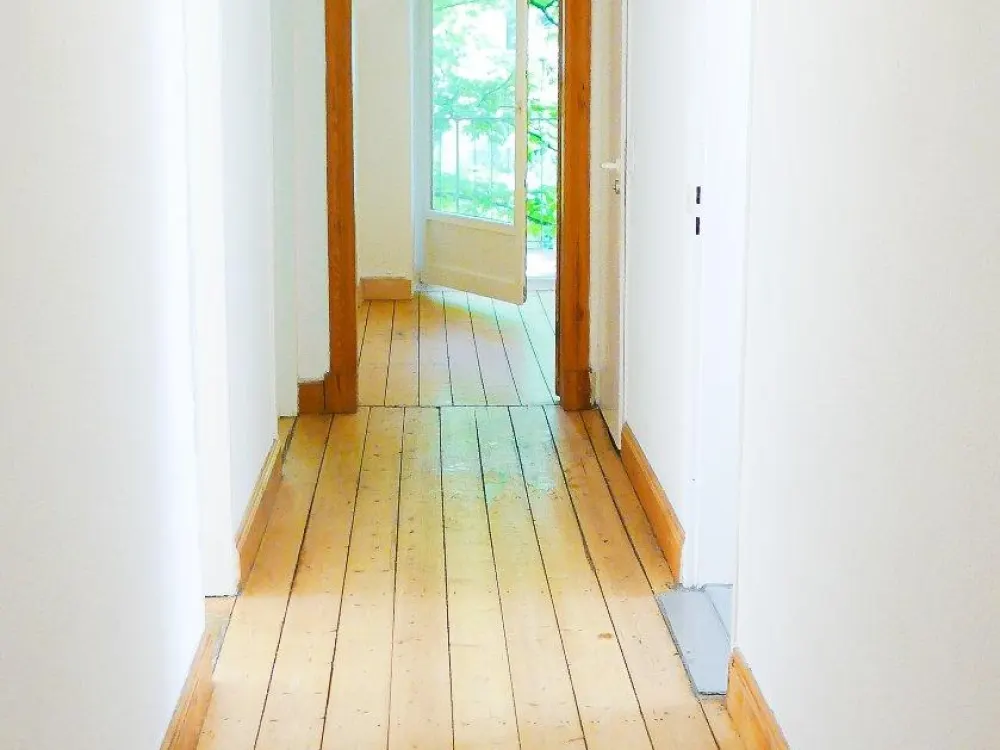 Barmbek-Süd: 2,5 Zimmer- Altbau - ideal als Wohnbüro/Praxis/Atelier/WG