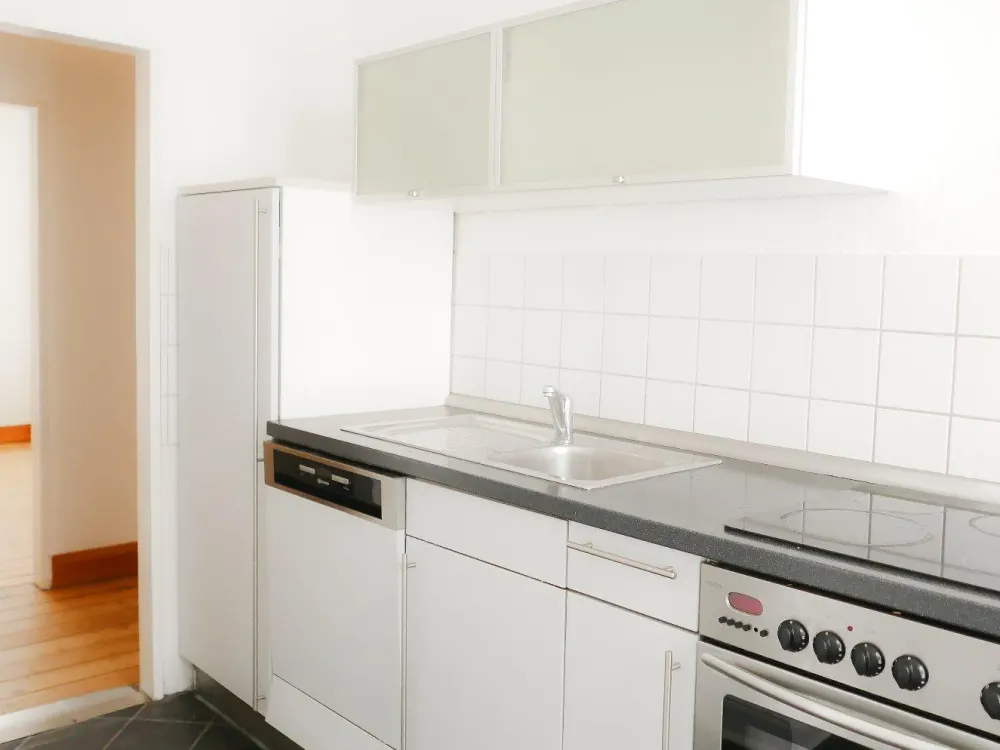 Barmbek-Süd: 2,5 Zimmer- Altbau - ideal als Wohnbüro/Praxis/Atelier/WG
