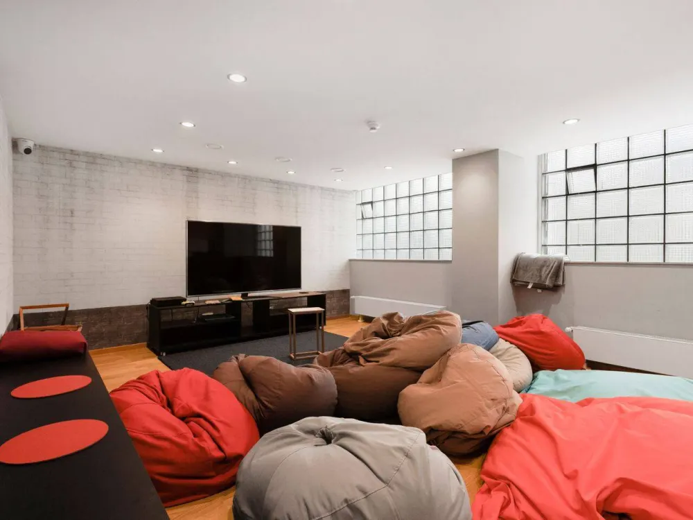 Dein Start ins Wintersemester: Möbliertes & zentrales Apartment in Köln Ehrenfeld | Classic Studio