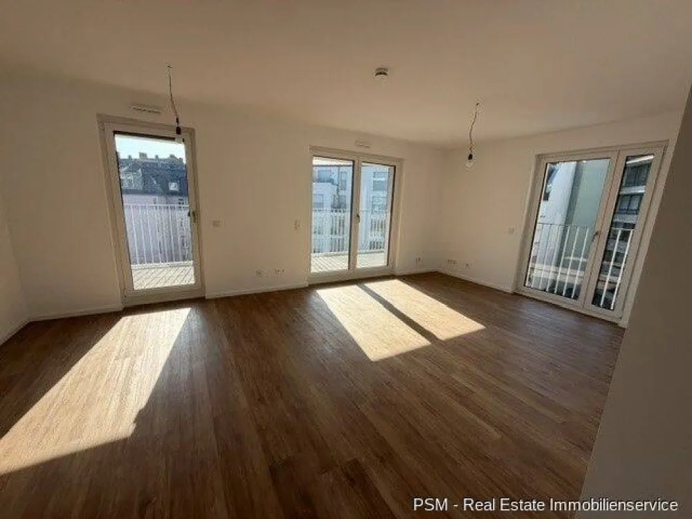 10534 -Helle 3 Zimmer-Wohnung mit Aussicht in die begrünte Innenhof Oase