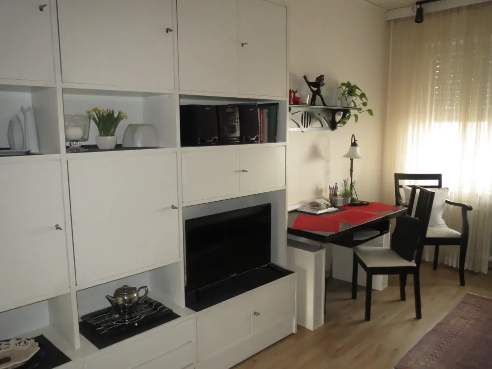 Möbliertes 1 Zimmer Apartment, TV, WLAN, Strom inkl., in Dreieich-Sprendlingen