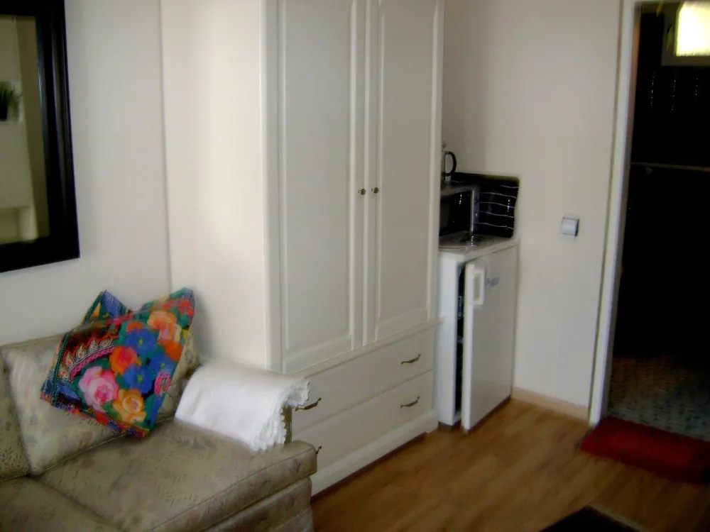 Möbliertes 1 Zimmer Apartment, TV, WLAN, Strom inkl., in Dreieich-Sprendlingen