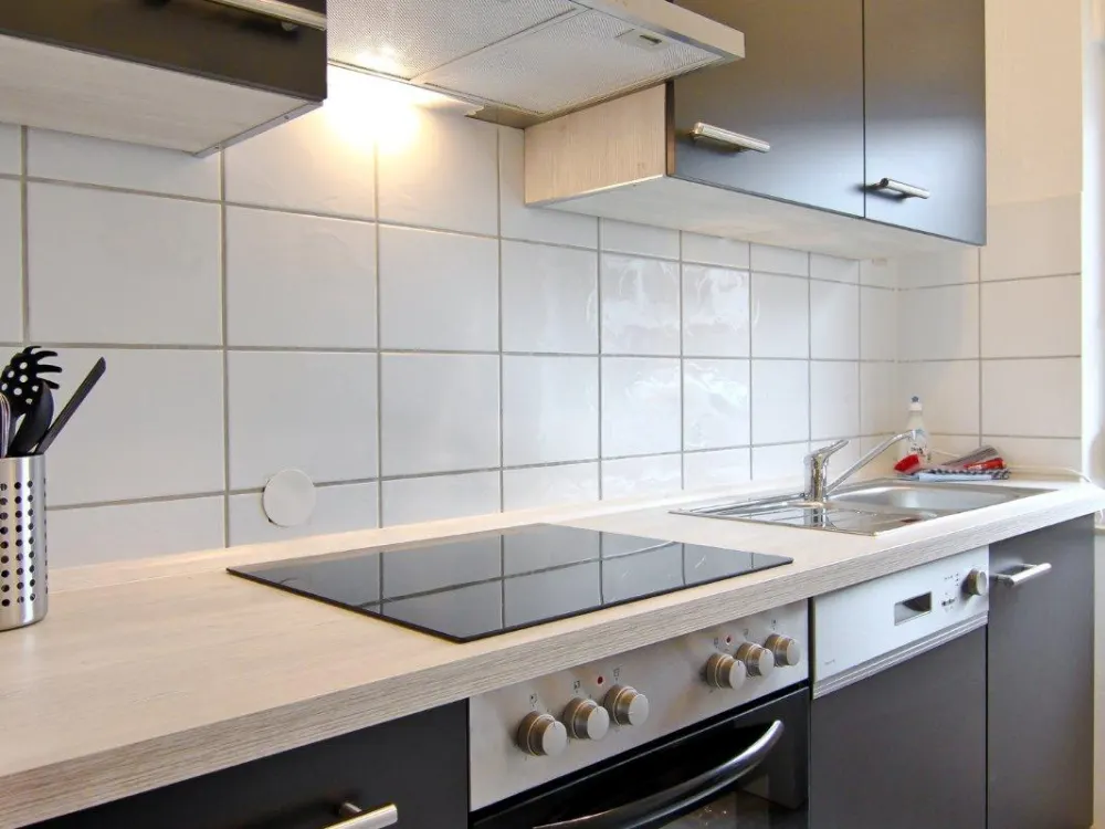 Traumhafte 3-Zimmerwohnung mit großen Balkonen, komplett möbliert