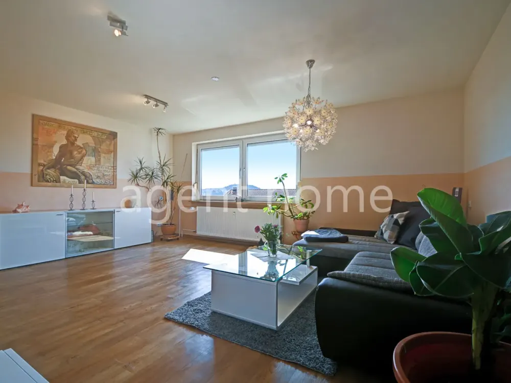 MÖBLIERT - NICE LIVING - Gemütliche Wohlfühloase mit Balkon
