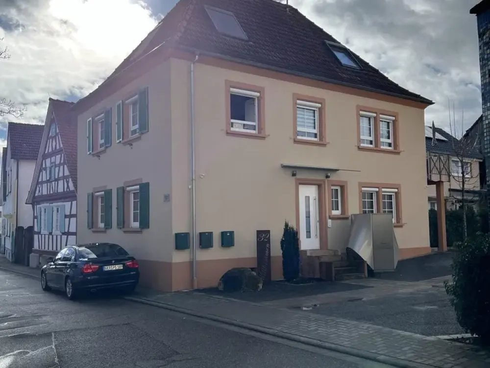 Ansprechende 5-Raum-Maisonette-Wohnung mit Terrasse in Büchelberg