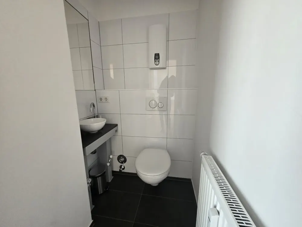 Stilvolles Wohnen in Krefeld: 3-Zimmer mit moderner Einbauküche & großer Terrasse
