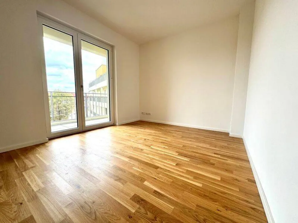 Perfekt für uns: ansprechende 4-Zimmer-Wohnung mit Einbauküche im Erstbezug