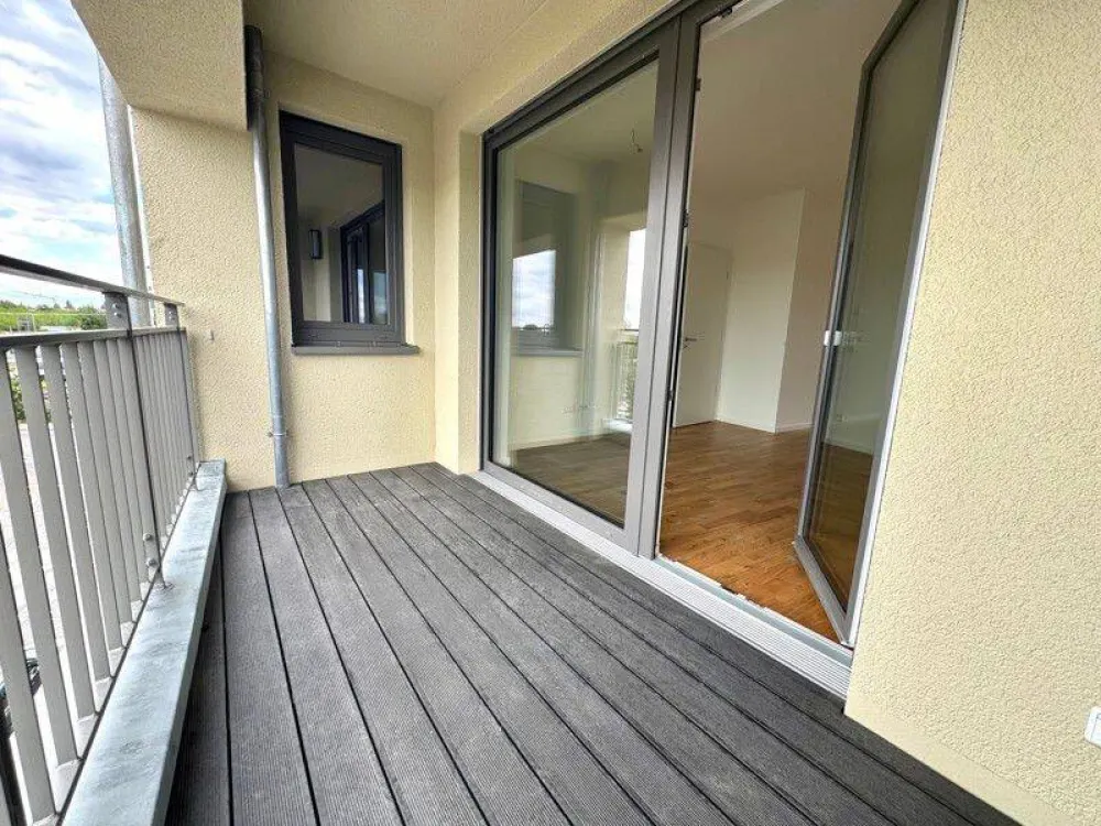 Perfekt für uns: ansprechende 4-Zimmer-Wohnung mit Einbauküche im Erstbezug