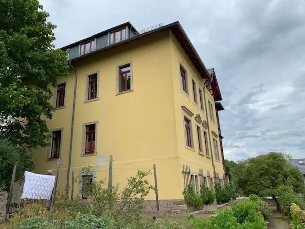 Einziehen und Wohlfühlen: Charmante Singlewohnung mit Einbauküche in erstklassiger Wohnlage