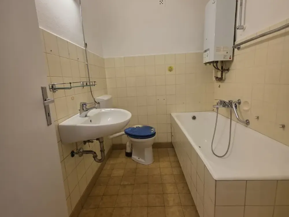 Sachsenhausen: 2-Zimmer-Wohnung mit Balkon