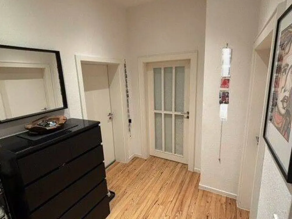 Bright 2-Room Apartment with Parquet Flooring, High Ceilings, and Cellar Room in Saarbrücken City Centre!