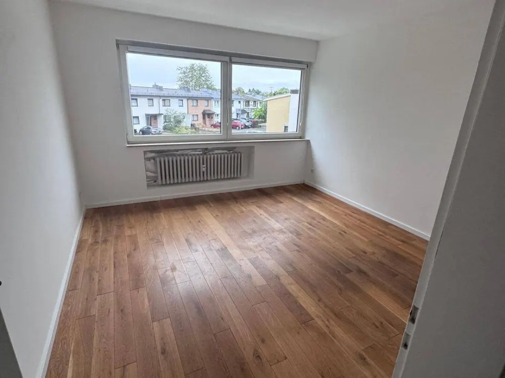 3-Zimmer Wohnung mit Einbauküche in Köln-Longerich + Stellplatz
