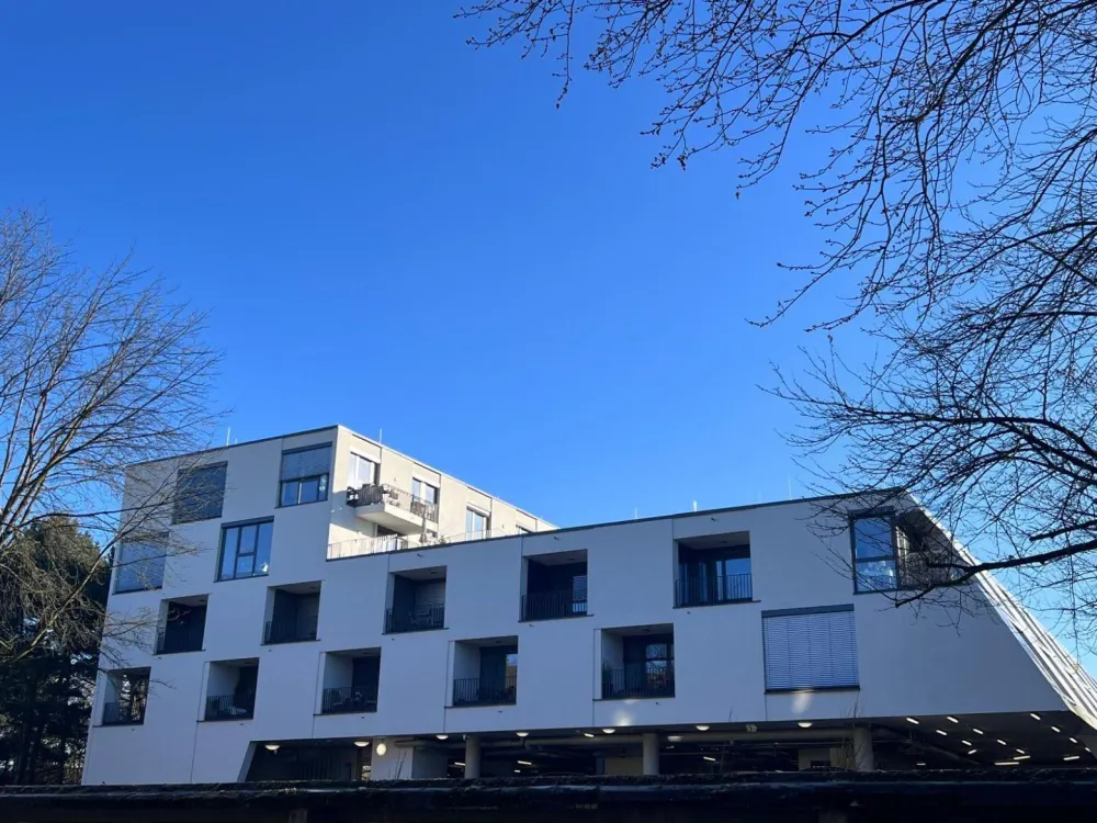 Hochwertige 3-Zimmer-Wohnung mit Dachterrasse und Aufzug in Dortmund (Leipziger Straße)