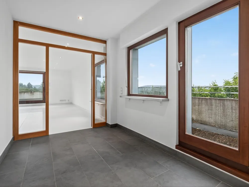 Elegant Penthouse with 180° Roof Terrace and Bright Living Concept