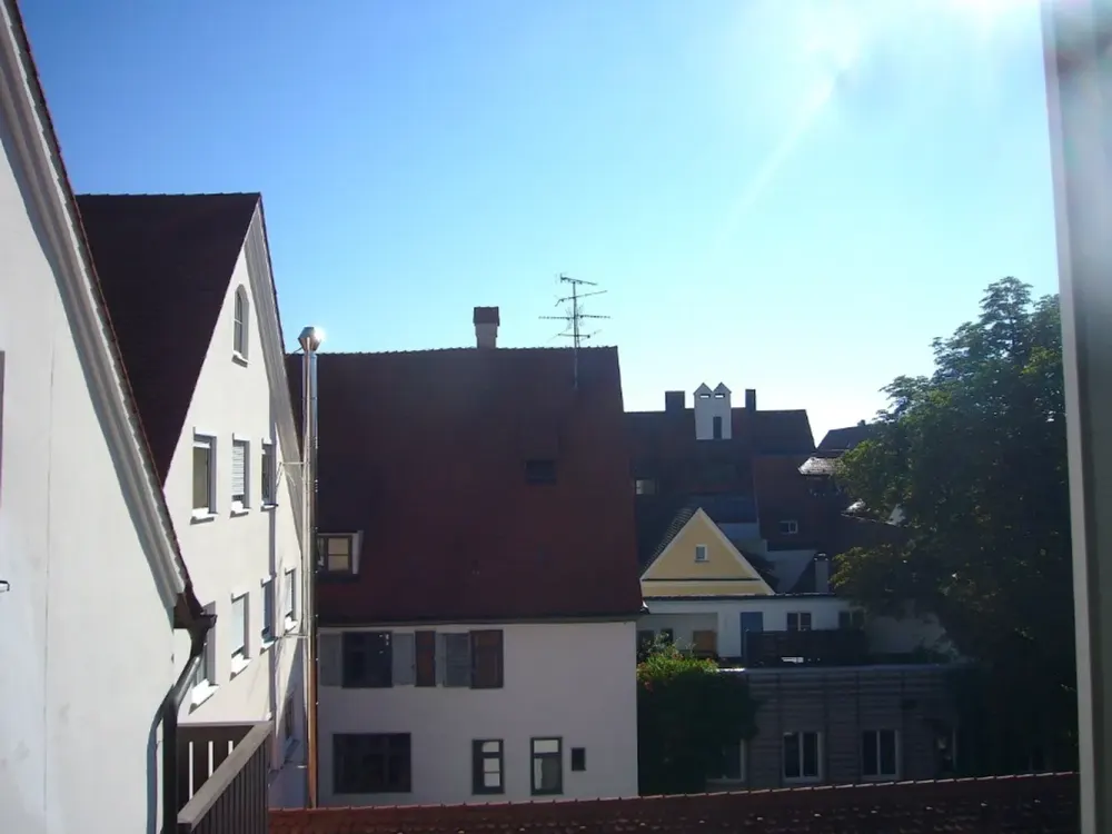 Neu renoviert: Schönes Wohnen über den Dächern der Altstadt im Herzen von Memmingen!