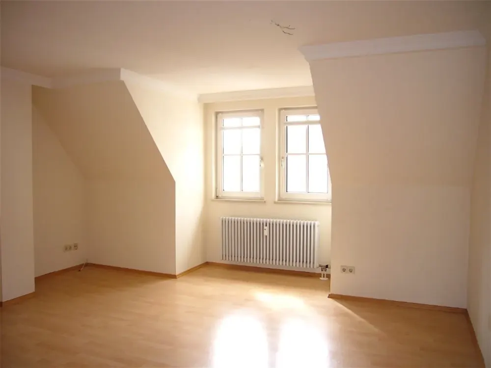 Neu renoviert: Schönes Wohnen über den Dächern der Altstadt im Herzen von Memmingen!