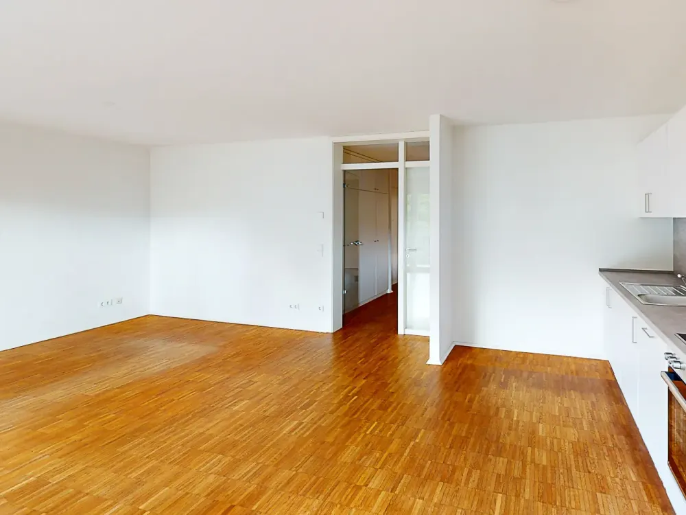 Modern 2-Room Apartment with Balcony and 2 Bathrooms in Prime Location incl. Fitted Kitchen