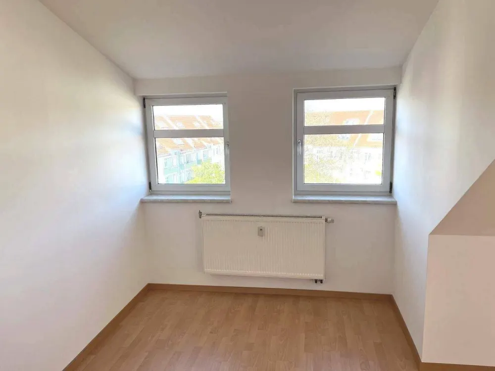 NEU! * 1 Kaltmiete frei * 2-Raum Maisonette-Wohnung mit großzügigem Atelier