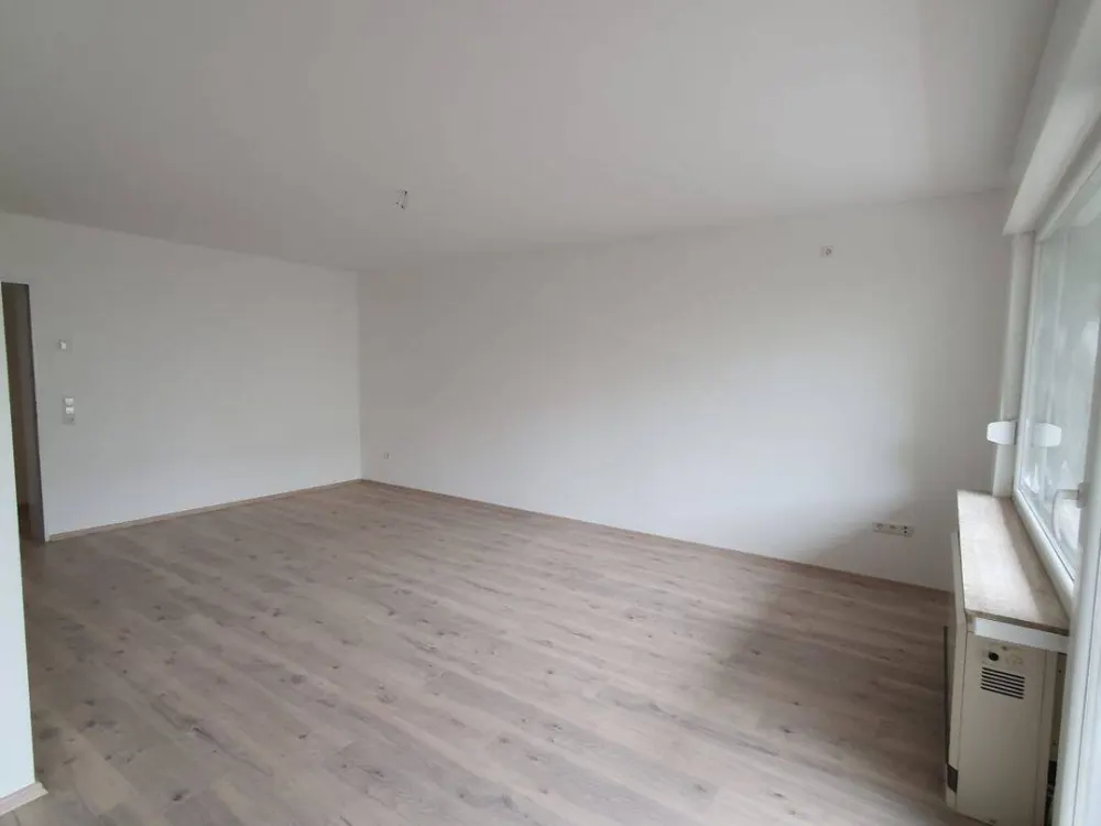 Beautiful 2.5 Room Apartment 68sqm in the Heart of Do-Hörde Near Phoenix-See