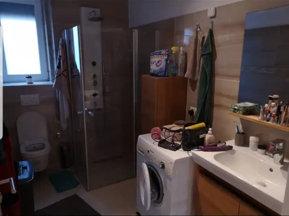 Kalt 1350€- 84.5m² - 3.0 Zi. Aufzug - Tiefgarage -Ab 01.12.2026 0der auch Später möglich…