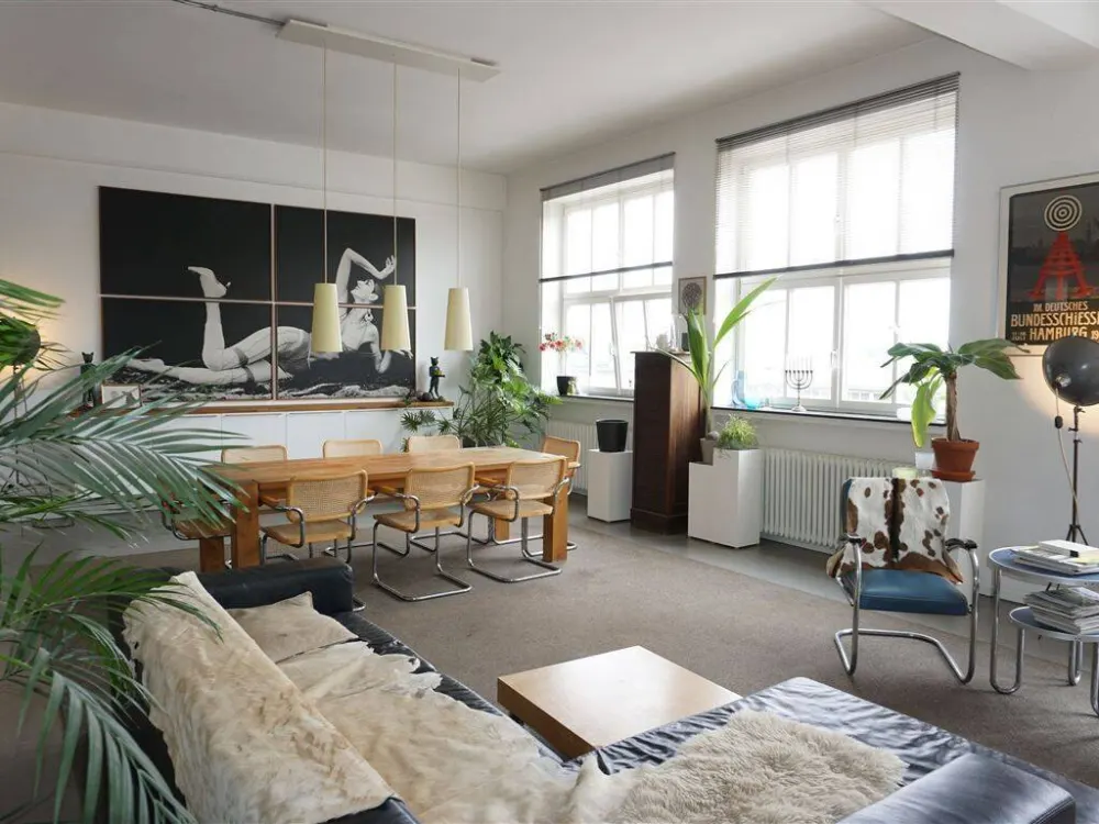 Phantastisches Industrie - Loft mit Atelier / Büro auf 240 qm Fläche in sehr guter Lage!