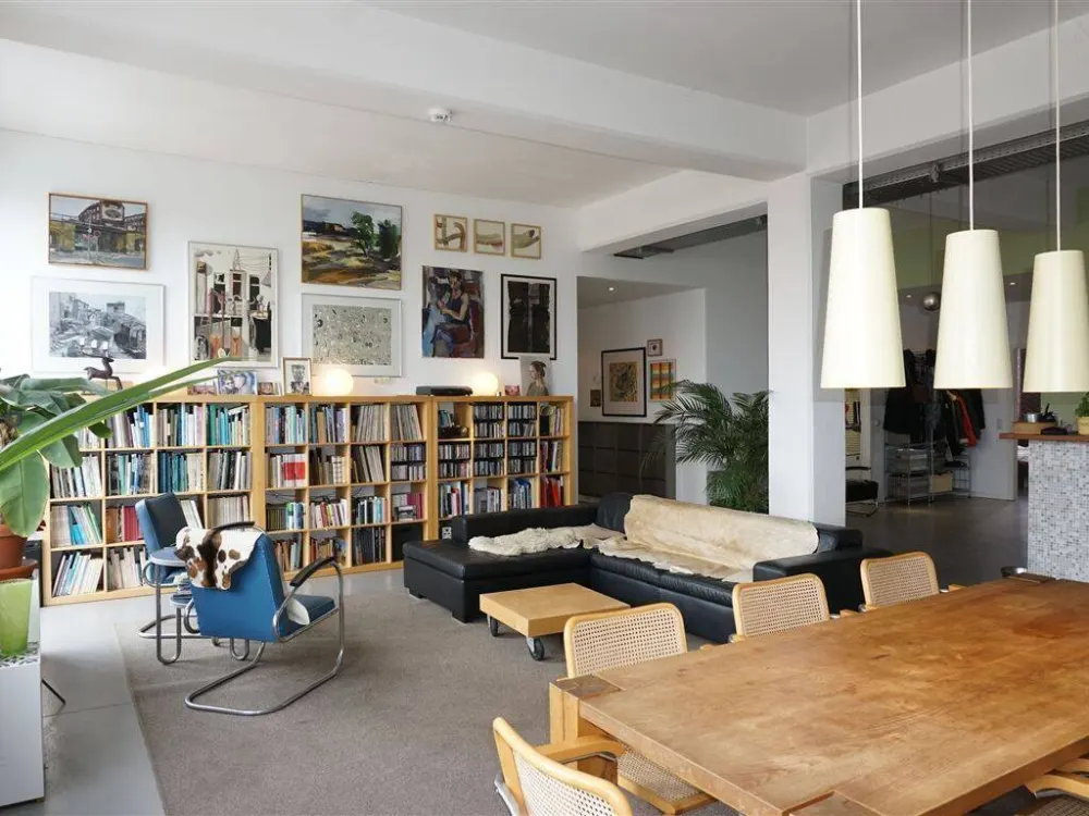 Phantastisches Industrie - Loft mit Atelier / Büro auf 240 qm Fläche in sehr guter Lage!