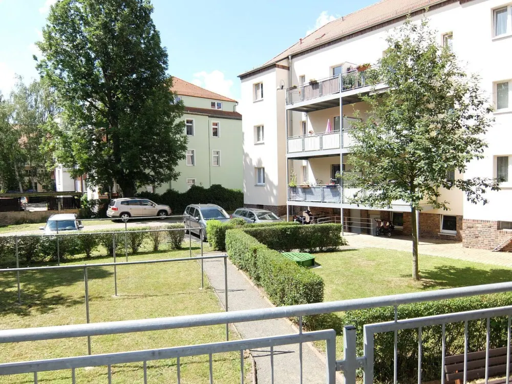 Wahren - Ansprechende Familienwohnung mit großem Balkon, Tageslichtbad und PKW-Stellplatzmöglichkeit