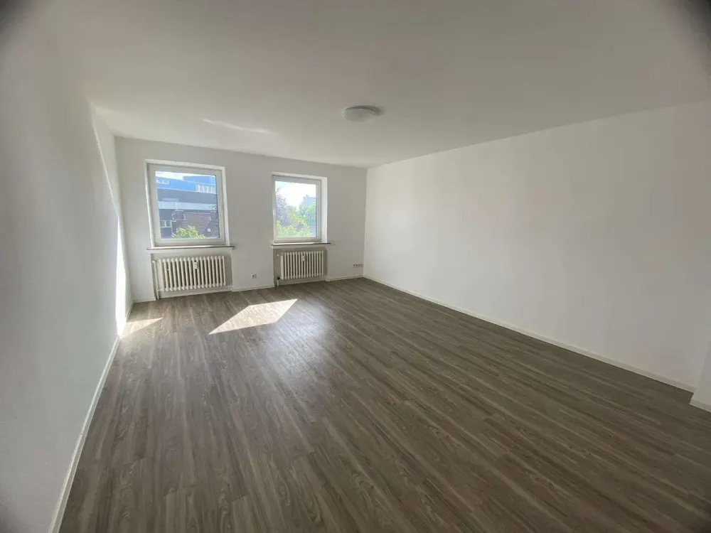 Schöne zentrale 2-Zimmer Wohnung mit Aufzug