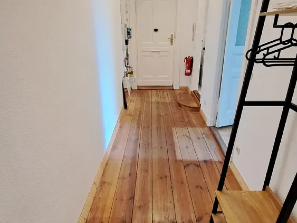 Möblierte Wohnung mit Einbauküche und Balkon zum direkten Einziehen im beliebten Berliner-Wedding!